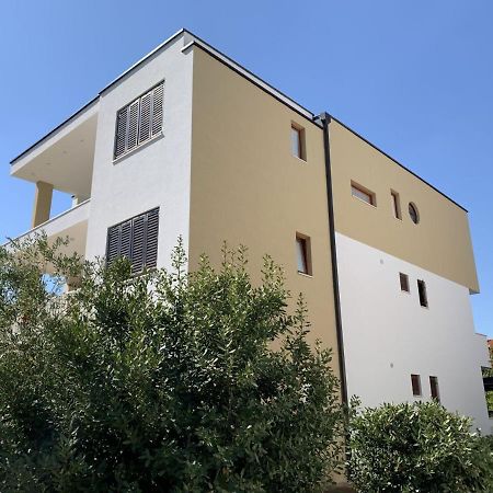 Apartman Jezevac Krk Town Buitenkant foto