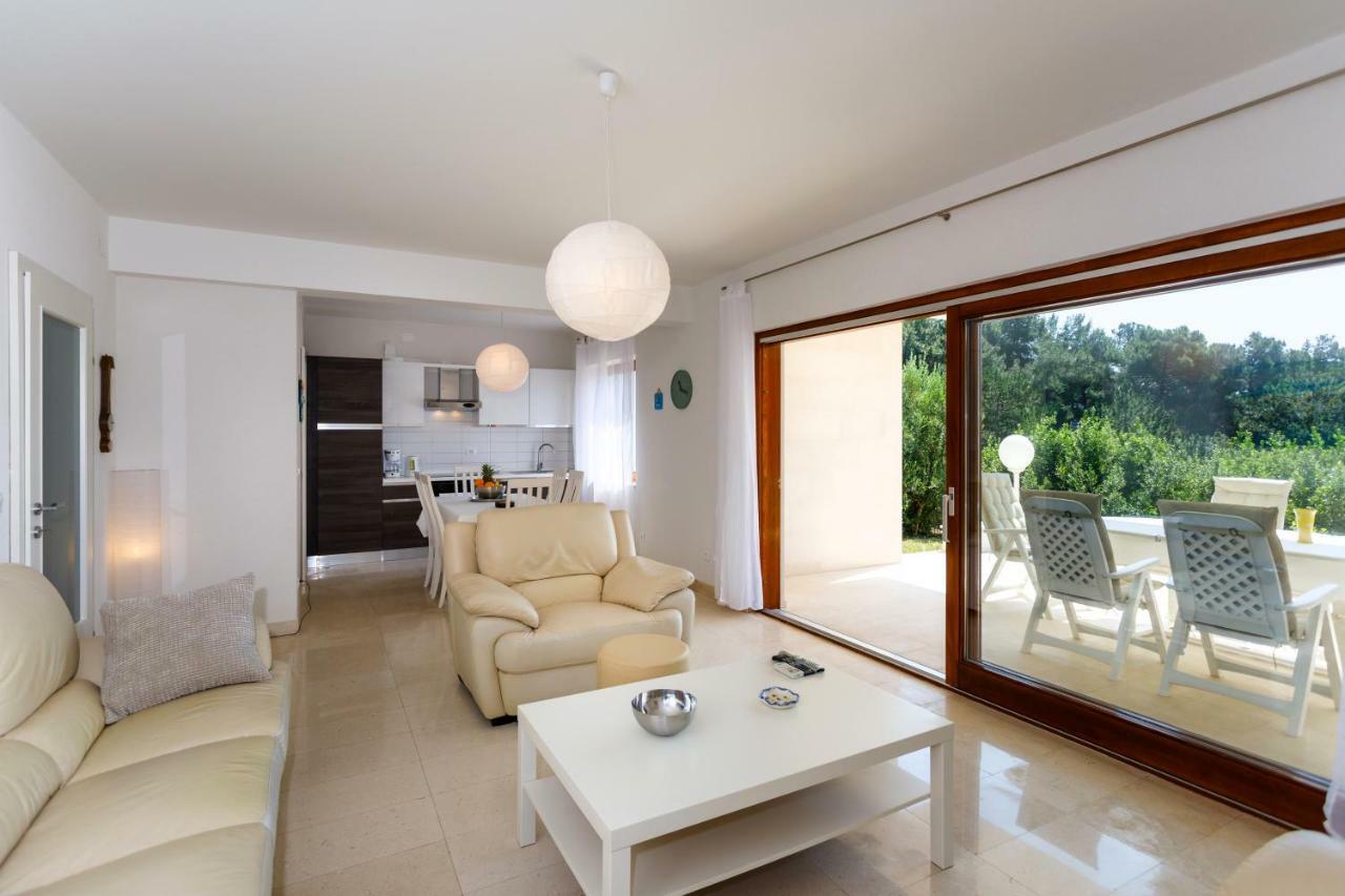 Apartman Jezevac Krk Town Buitenkant foto
