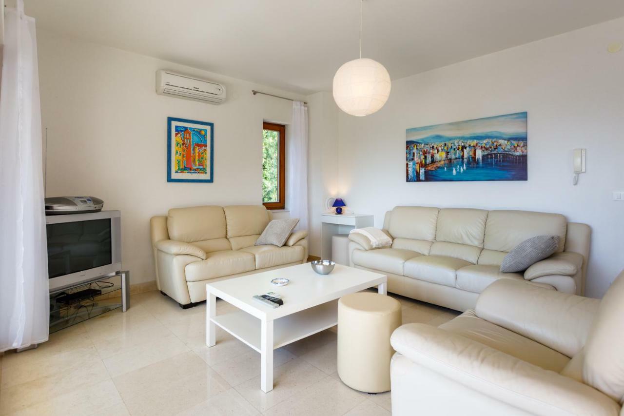 Apartman Jezevac Krk Town Buitenkant foto