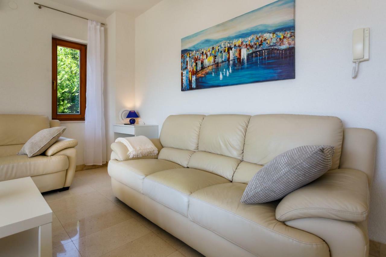 Apartman Jezevac Krk Town Buitenkant foto