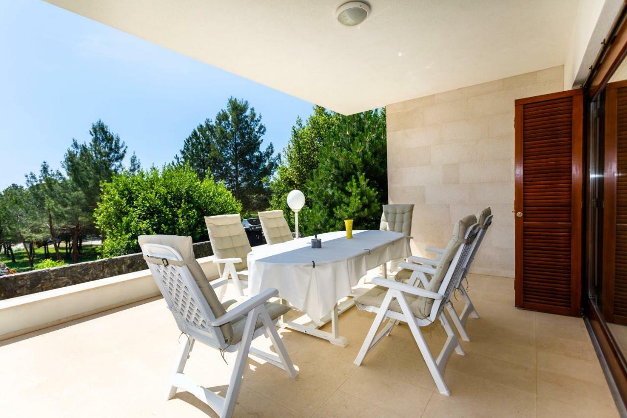 Apartman Jezevac Krk Town Buitenkant foto